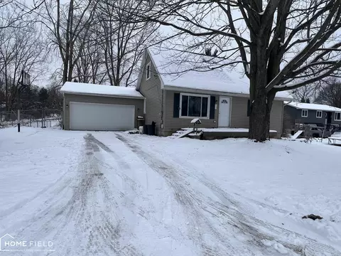 211 Shiawassee, Laingsburg, MI 48848