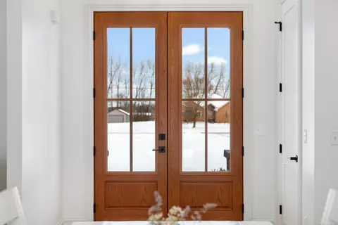 Entry Way - 21572 34 Mile, Armada, MI 48005 photo 1 of 9