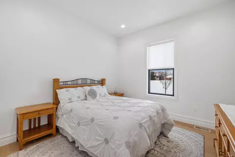 Bedroom - 21572 34 Mile, Armada, MI 48005 photo 5 of 7