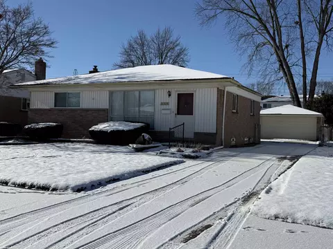 31515 Newport, Warren, MI 48088