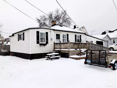 203 S 5 S Lincoln, Escanaba, MI 49829