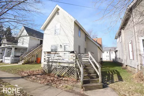 331 N Saginaw, Owosso, MI 48867