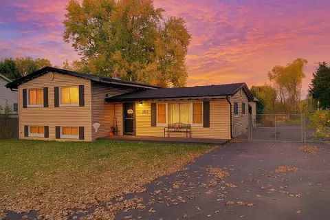 5016 Deland, Flushing, MI 48433