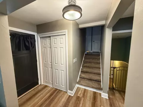 Entry Way - 5016 Deland, Flushing, MI 48433 photo 2 of 6