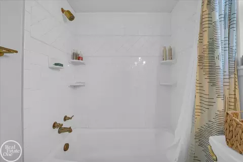 Bath - 1155 N 6th, Saint Clair, MI 48079 photo 2 of 3
