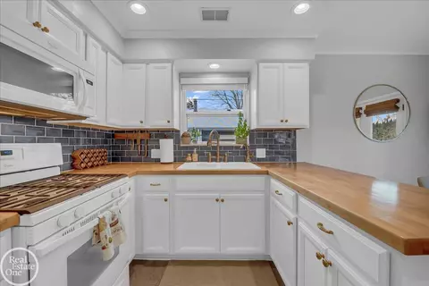 Kitchen - 1155 N 6th, Saint Clair, MI 48079 photo 1 of 5