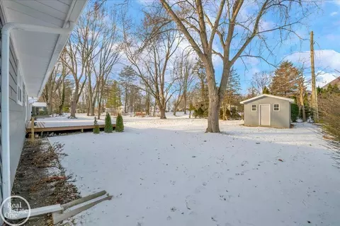 Exterior - 1155 N 6th, Saint Clair, MI 48079 photo 2 of 4