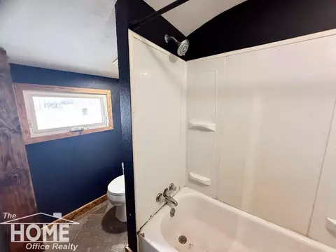 Bath - 721 Wright, Owosso, MI 48867 photo 2 of 2