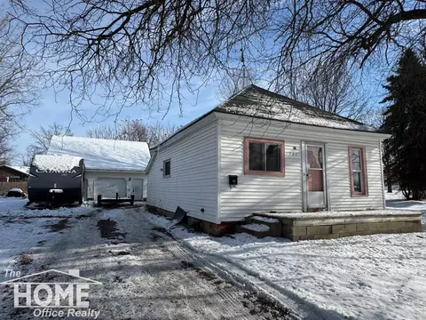 721 Wright, Owosso, MI 48867