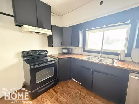 Kitchen - 721 Wright, Owosso, MI 48867 photo 2 of 4