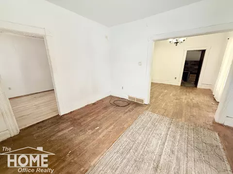 Living - 721 Wright, Owosso, MI 48867 photo 5 of 5