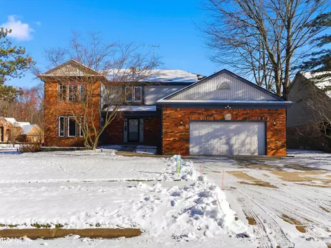 6190 Silverstone, Troy, MI 48085