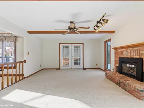 6190 Silverstone, Troy, MI 48085 photo 4