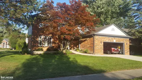6190 Silverstone, Troy, MI 48085 photo 53