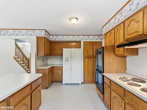 6190 Silverstone, Troy, MI 48085 photo 15