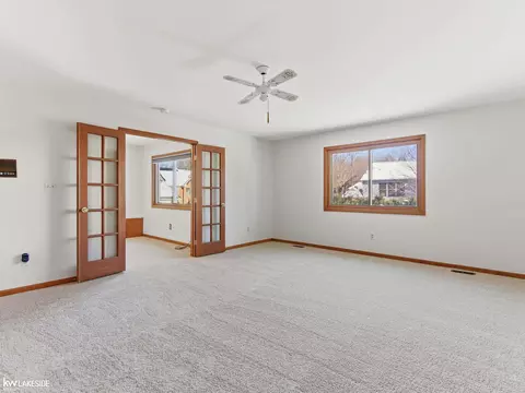 6190 Silverstone, Troy, MI 48085 photo 19