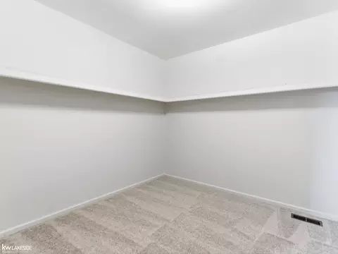 6190 Silverstone, Troy, MI 48085 photo 41