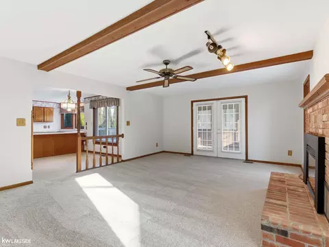 6190 Silverstone, Troy, MI 48085 photo 8