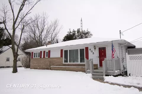 605 Hut West Dr, Flushing, MI 48433
