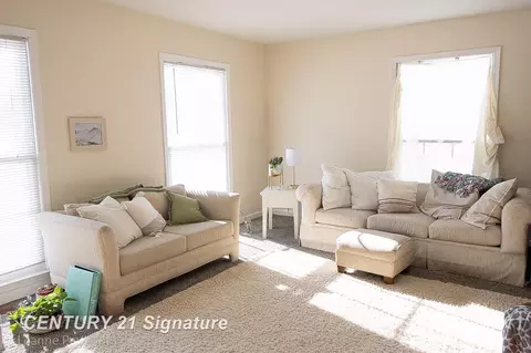 Living - 2140 Painted Post # 8, Flushing, MI 48433 photo 1 of 1