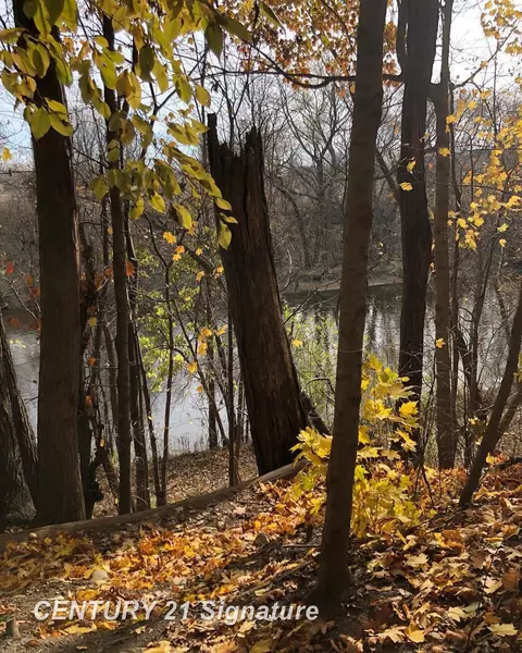 View/Area - 2140 Painted Post # 8, Flushing, MI 48433 photo 1 of 1