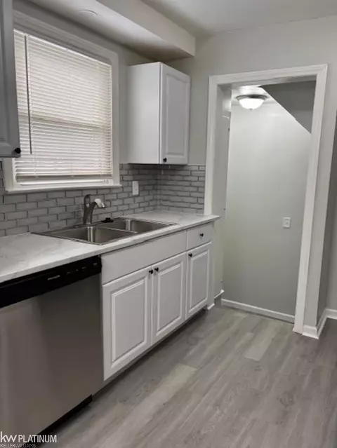 Kitchen - 23856 Normandy, Eastpointe, MI 48021 photo 1 of 2