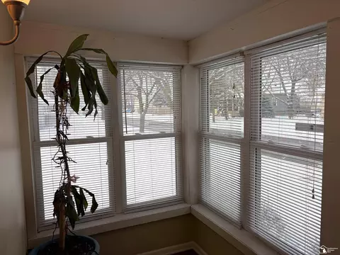 Exterior - 28401 Seneca, Flat Rock, MI 48134 photo 4 of 5