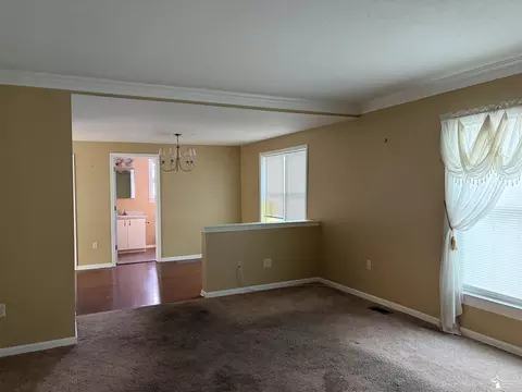 Living - 28401 Seneca, Flat Rock, MI 48134 photo 2 of 3
