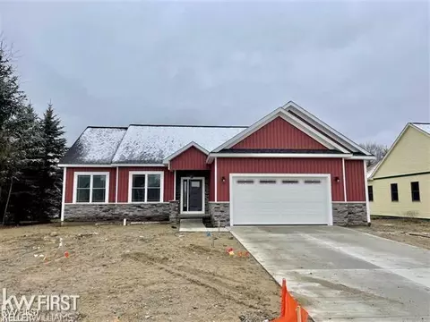 5177 N Irish, Davison, MI 48423