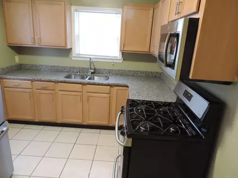 Kitchen - 11036 Stephens, Warren, MI 48089 photo 4 of 4