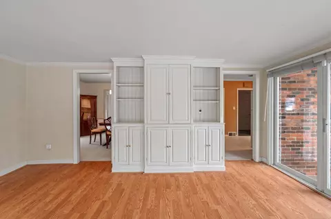 Living - 1003 Bedford, Grosse Pointe Park, MI 48230 photo 6 of 10