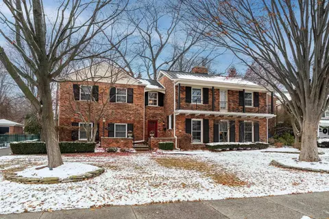 1003 Bedford, Grosse Pointe Park, MI 48230