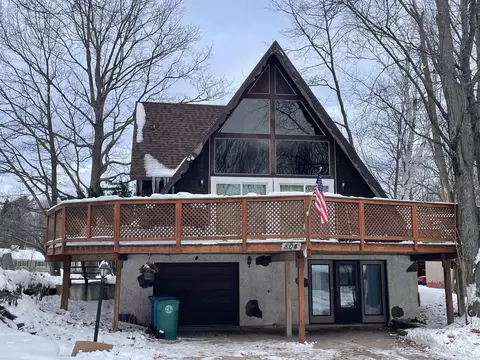 804 Lasalle, Marquette, MI 49855