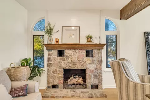 Living - 2769 Lakeshore, Applegate, MI 48401 photo 5 of 8