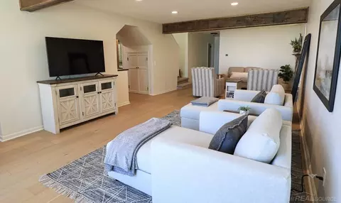 Living - 2769 Lakeshore, Applegate, MI 48401 photo 7 of 8