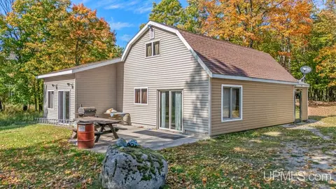 10691 Mirons 168, Rapid River, MI 49878