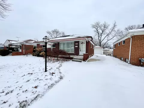 24296 Roxana, Eastpointe, MI 48021