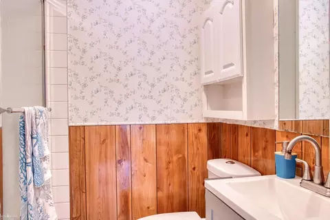 Bath - 701 N N Pne, Owosso, MI 48867 photo 3 of 3