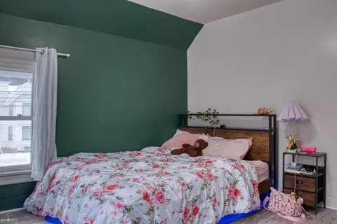 Bedroom - 701 N N Pne, Owosso, MI 48867 photo 3 of 8