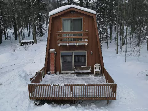 10736 N Cannonball, Bessemer, MI 49911
