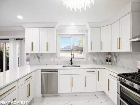 Kitchen - 18765 Riverside Gln, Macomb, MI 48044 photo 1 of 3