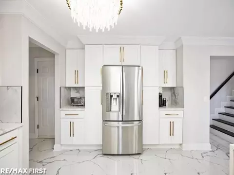 Kitchen - 18765 Riverside Gln, Macomb, MI 48044 photo 3 of 3