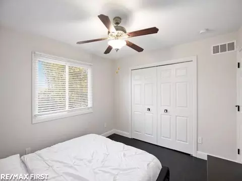 Bedroom - 18765 Riverside Gln, Macomb, MI 48044 photo 8 of 8