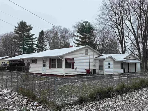 704 Isham, Owosso, MI 48867