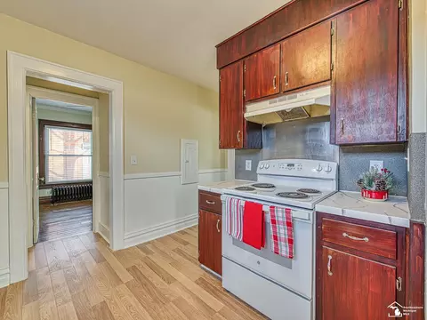 312 Navarre, Monroe, MI 48161 photo 3
