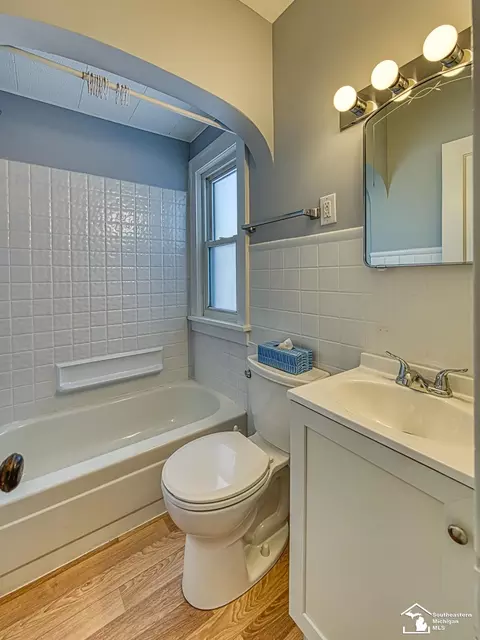 312 Navarre, Monroe, MI 48161 photo 9