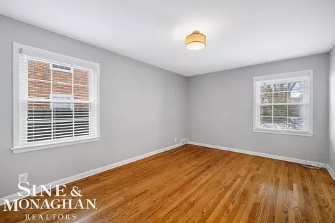Bedroom - 835 Harcourt, Grosse Pointe Park, MI 48230 photo 3 of 6