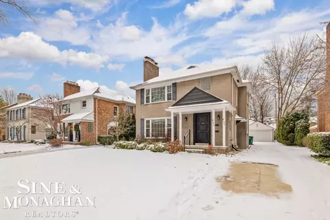 Exterior - 835 Harcourt, Grosse Pointe Park, MI 48230 photo 8 of 8