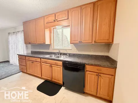 Kitchen - 2401 W Beard, Perry, MI 48872 photo 2 of 3