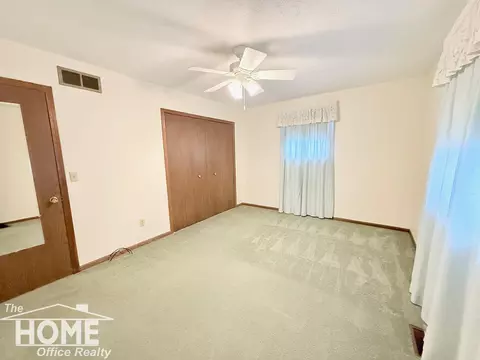 Bedroom - 2401 W Beard, Perry, MI 48872 photo 1 of 4
